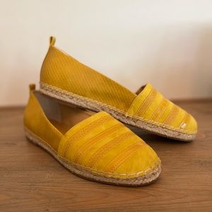 Isaac Mizrahi shoes. Size 9.